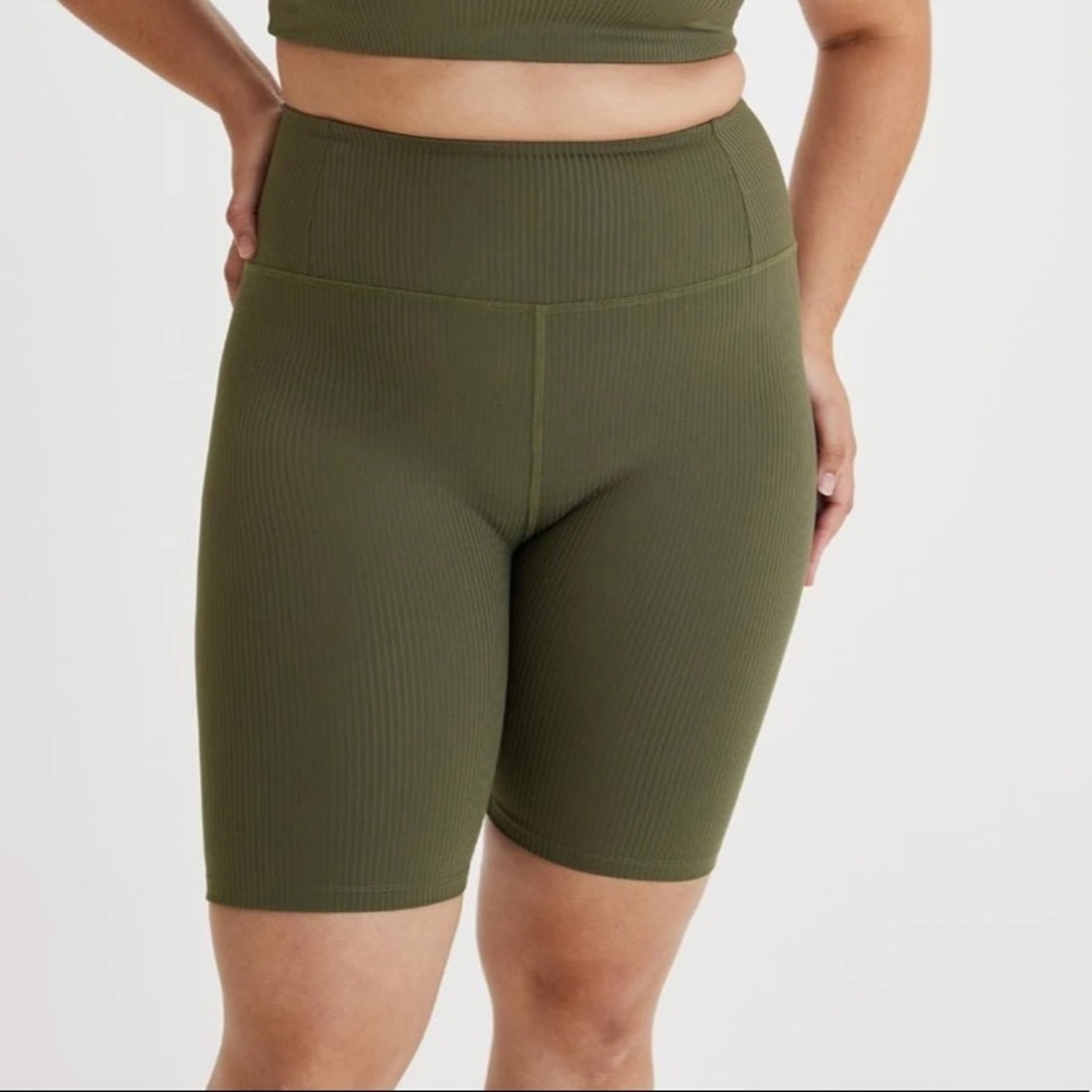 Girlfriend Collective Ribbed High Rise Compressive Biker Shorts Cypress Green XS